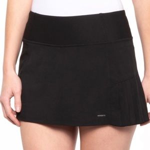 Mondetta Black Pleated tennis skirt with shorts size L